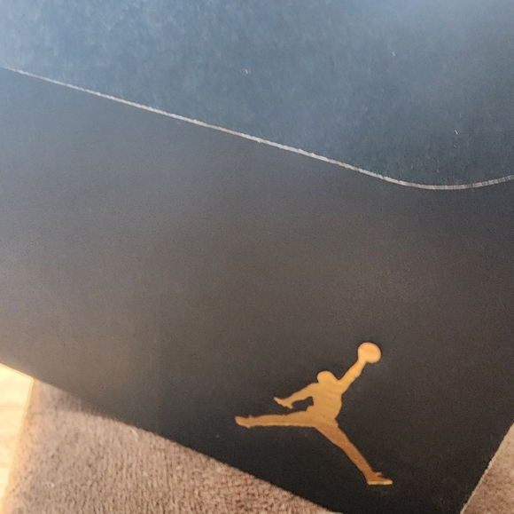 Air Jordan size 8 *like new* Cherrywood - Picture 6 of 10